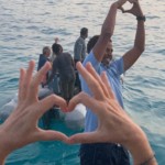 arcencielyoga-stage deyoga diamant et d'apnée avec les dauphins à Sataya - signe d'amour