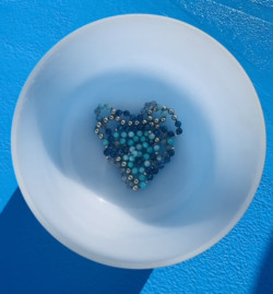 Atelier yoga diamant et apnee meditative - baie de sataya -juin2022 - coeur